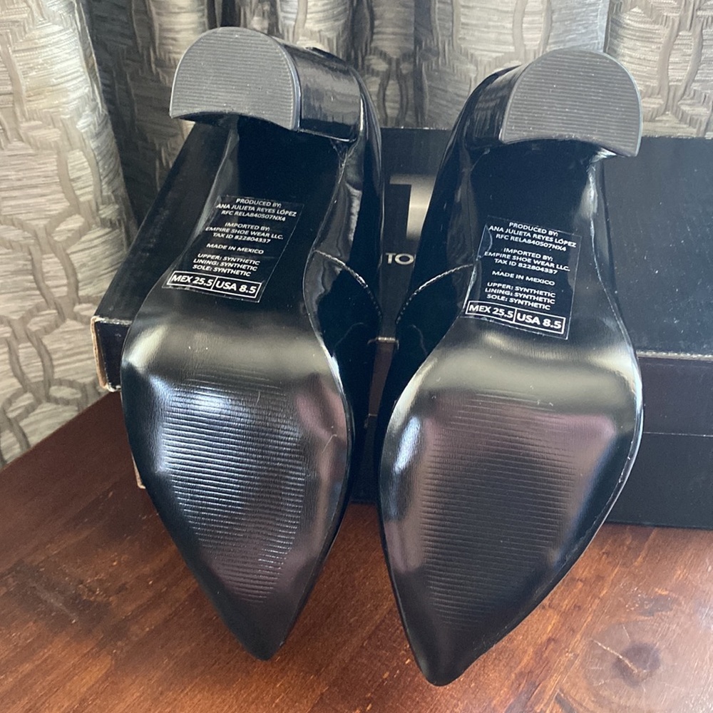 Patent Leather Heels - Picture 7 of 7